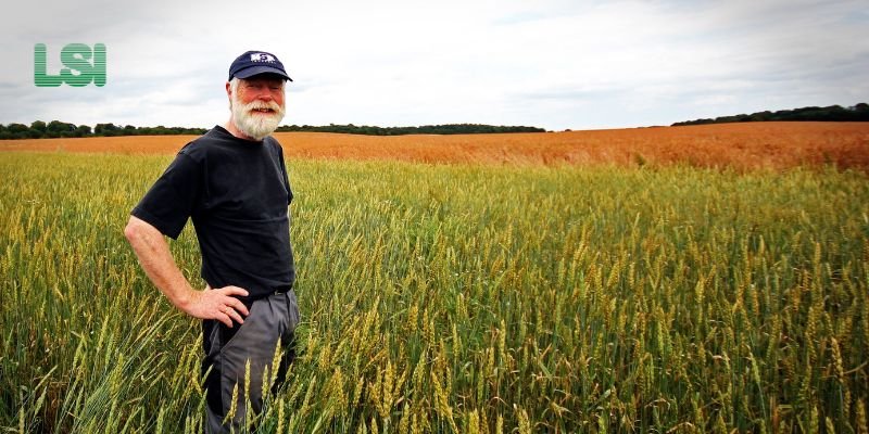 What Are the Benefits of Farm Insurance to Farmers?